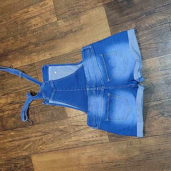 Blue Jean overalls - Picture 2 of 3